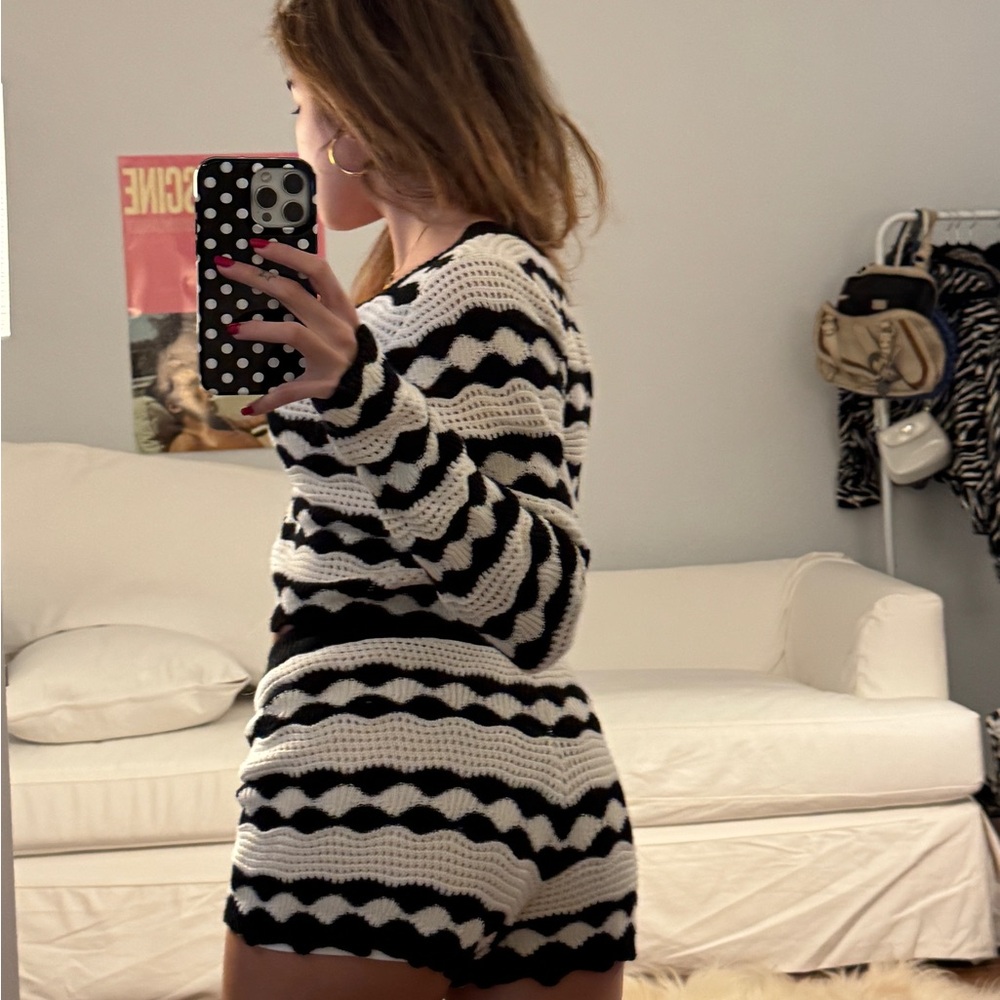 ivory cream & black striped crochet knit set - Picture 12 of 13